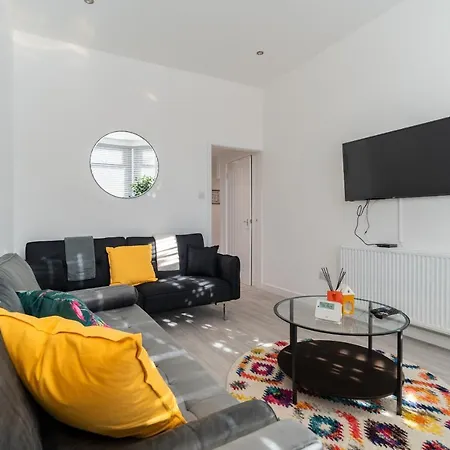Dyke Apartment Uddingston Exterior photo
